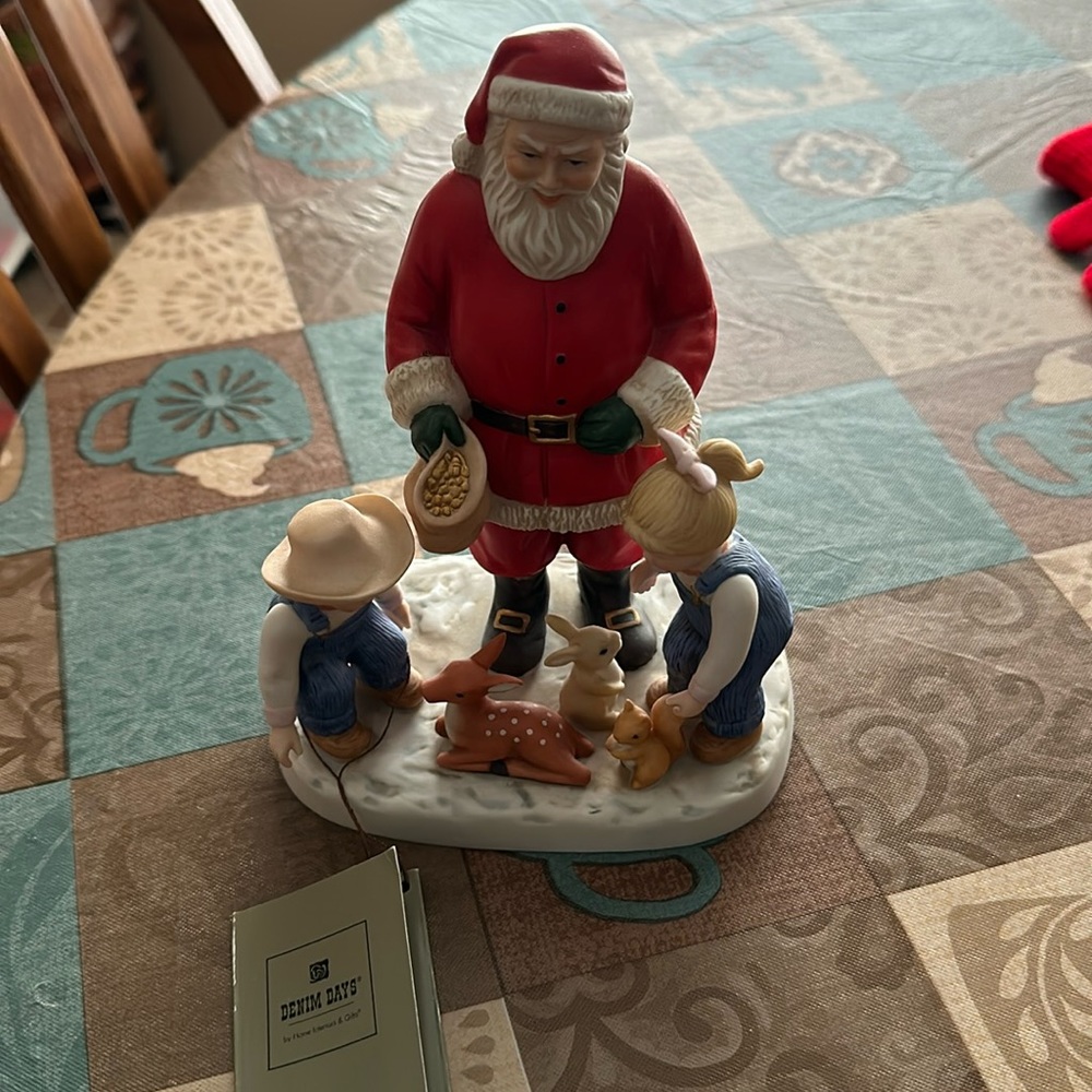 “Sharing Christmas Spirit” figurine by Home Interiors